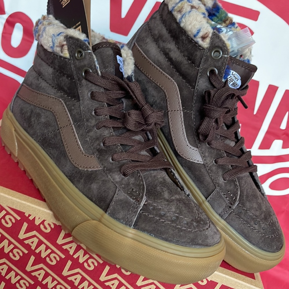 Vans Men’s Sk8-Hi Mte-1
Brown/Gum
VN0A5HZYB7G
 boots - Picture 8 of 16